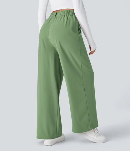 Hose aus Stretchmaterial mit hohem Bund, Waffelmuster, Seitentaschen und weitem Bein