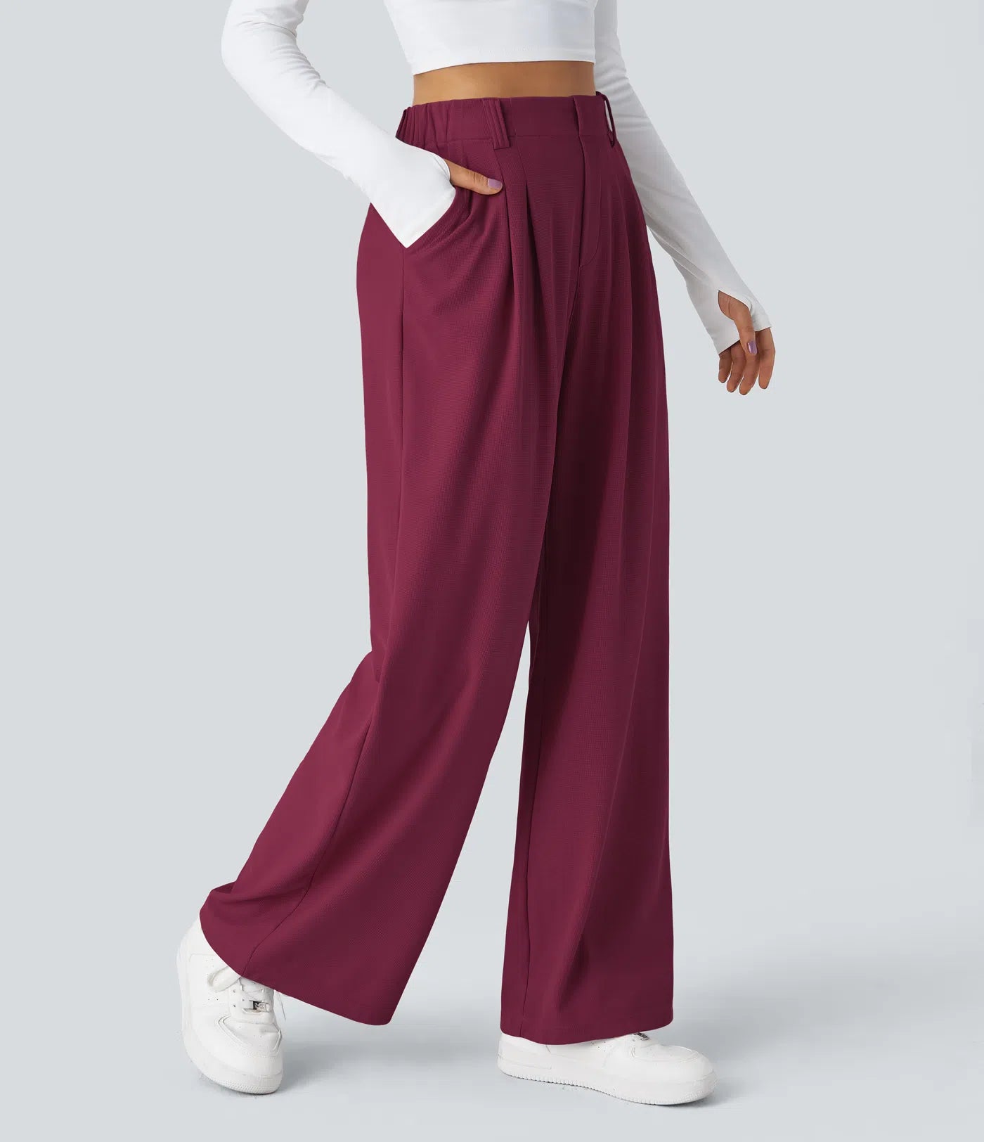 Hose aus Stretchmaterial mit hohem Bund, Waffelmuster, Seitentaschen und weitem Bein